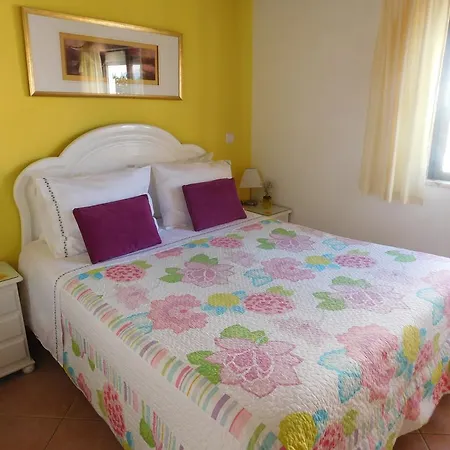 Dinas Guesthouse Gasthof Lagos