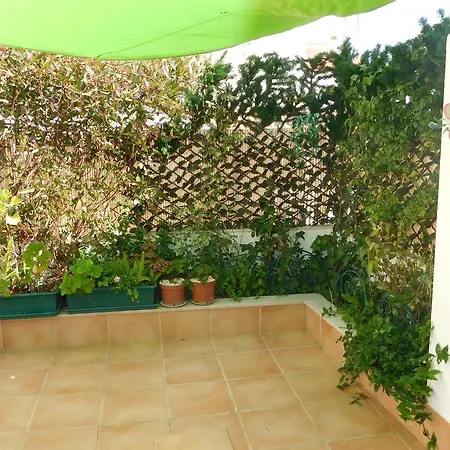 Dinas Guesthouse Lagos