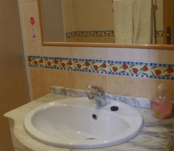 Gæstehus Dinas 3*