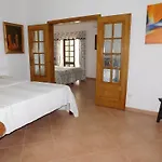 Dinas 3* לאגוּ‏ש