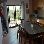 בית הארחה Dinas לאגוּ‏ש