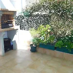 בית הארחה Dinas לאגוּ‏ש