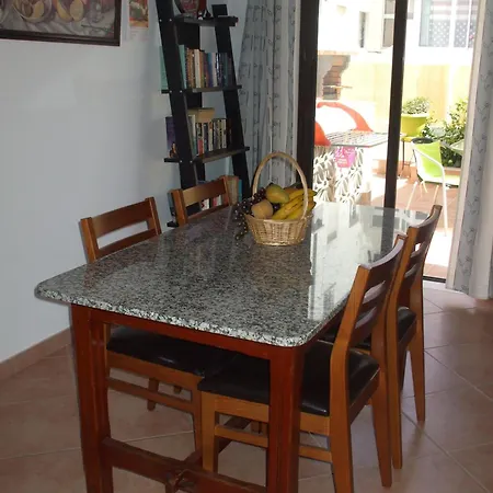 Guest house Dinas Guesthouse