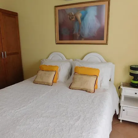 Guest house Dinas Guesthouse