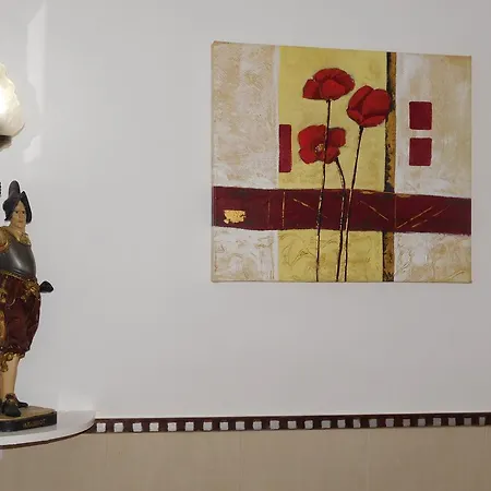 Dinas Konukevi Lagos