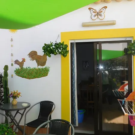 Guest house Dinas Guesthouse