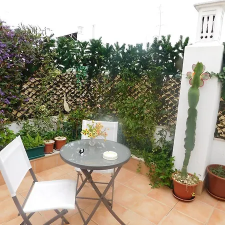 Dinas Guesthouse