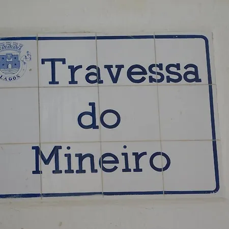 Dinas 3*