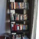 Dinas Guesthouse Lagos