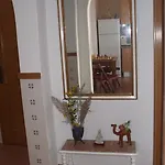 Dinas Guesthouse